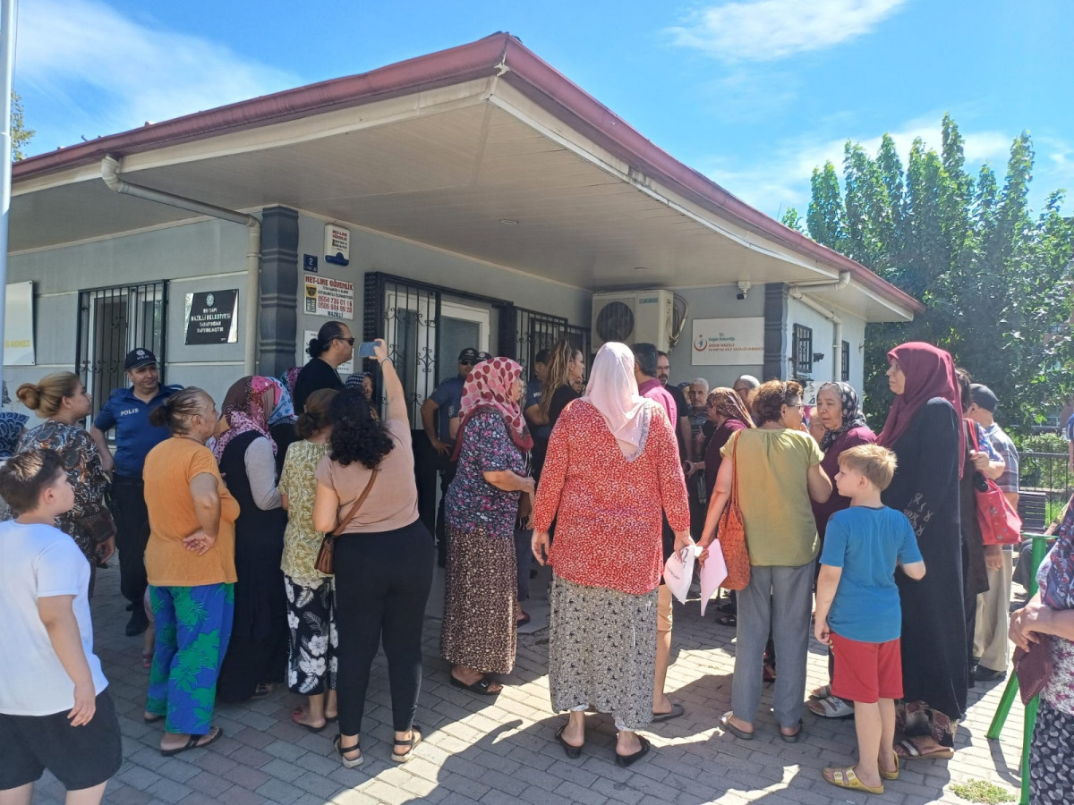 Sağlık ocağı taşındı mahalleli isyan etti 